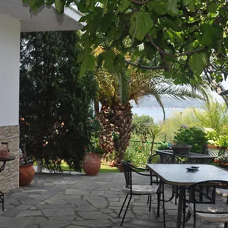 Apartment Studios Ifigenia